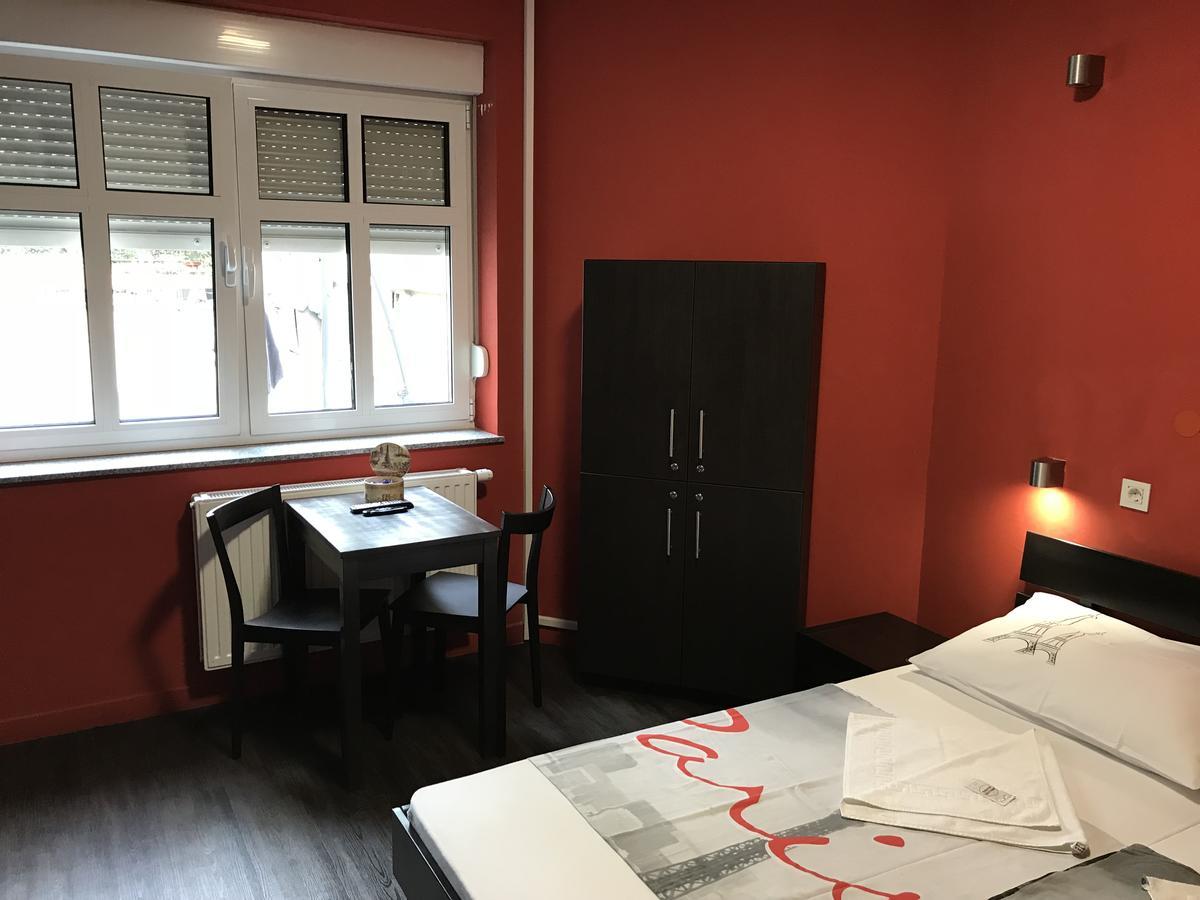 Hostel Paris 萨格勒布 外观 照片